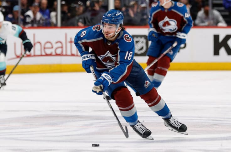 Alex Newhook obtient un contrat de quatre ans avec les Canadiens de Montréal